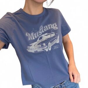 Abercrombie mustang graphic tee